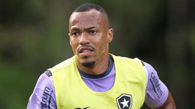 Botafogo não quer vender Marlon Freitas e só topa negócio se volante manifestar desejo de sair Botafogo não quer vender Marlon Freitas e só topa negócio se volante manifestar desejo de sair