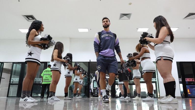 Contratos de três jogadores do Botafogo se encerram nesta quarta-feira