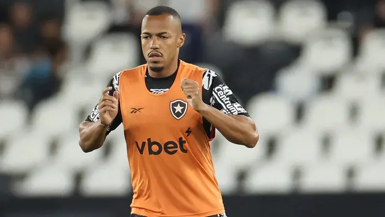 Inter Miami entra na disputa por Marlon Freitas, do Botafogo