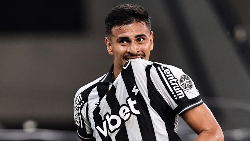 Dínamo Moscou sacramenta compra de David Ricardo, do Botafogo, por € 6 milhões à vista mais € 1 milhão em metas