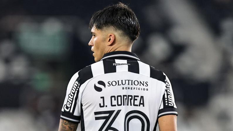 ‘Disponibilizado’ pelo Botafogo, Tucu Correa teria salário similar ao de Lucas Moura no São Paulo