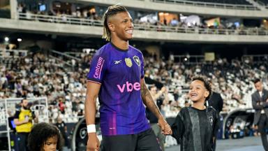 Palmeiras recebe ofício do Botafogo dizendo que Danilo não está à venda Palmeiras recebe ofício do Botafogo dizendo que Danilo não está à venda
