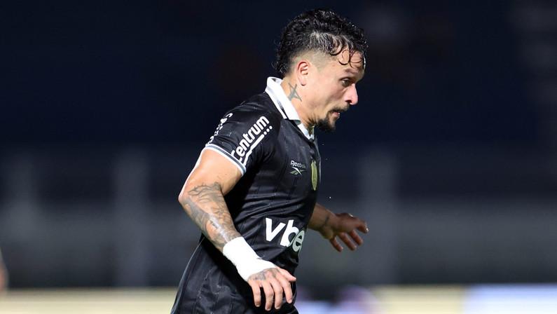 Botafogo deve dinheiro a Artur e pode negociá-lo com clube do Catar, diz repórter