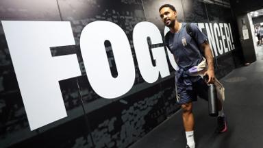 Vitinho não deve sair do Botafogo pelo menos até a Copa do Mundo; lateral tem sondagens do Brasil Vitinho não deve sair do Botafogo pelo menos até a Copa do Mundo; lateral tem sondagens do Brasil