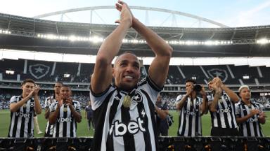 Marçal renova com Botafogo até 2026 e contrato é registrado na CBF Marçal renova com Botafogo até 2026 e contrato é registrado na CBF