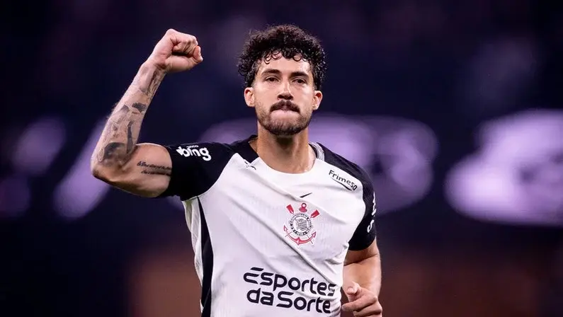 Especulado no Botafogo, Gustavo Henrique não pensa em sair do Corinthians