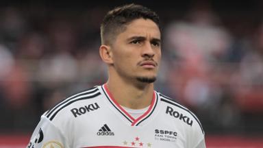 Botafogo recebe sinal positivo de Pablo Maia para iniciar negociação com São Paulo Botafogo recebe sinal positivo de Pablo Maia para iniciar negociação com São Paulo
