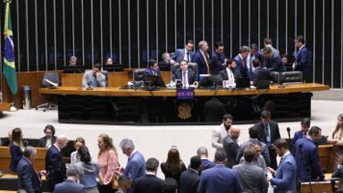 Câmara mantém imposto para SAFs em 5% e iguala alíquota para clubes associativos Câmara mantém imposto para SAFs em 5% e iguala alíquota para clubes associativos
