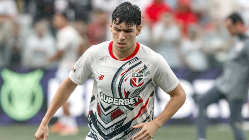 Jornalista revela valor da opção de compra do Botafogo por Ferraresi, do São Paulo; Pablo Maia ainda não topou mudança