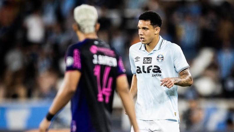Botafogo insiste em Viery e prepara terceira proposta ao Grêmio
