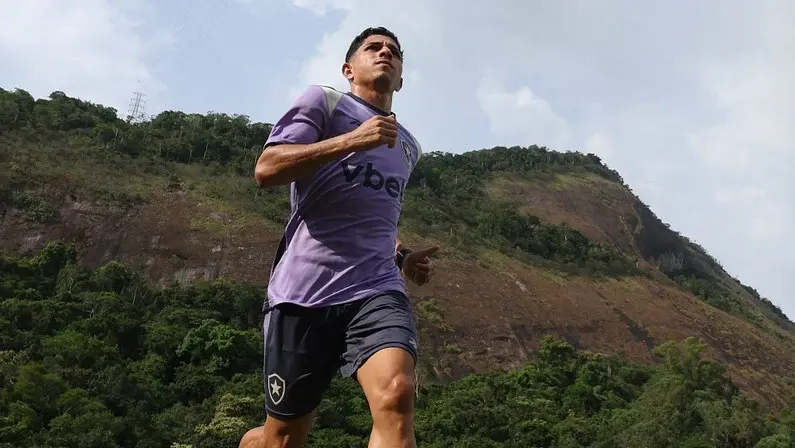 Jornalista: Fluminense ainda não desistiu de Savarino, do Botafogo