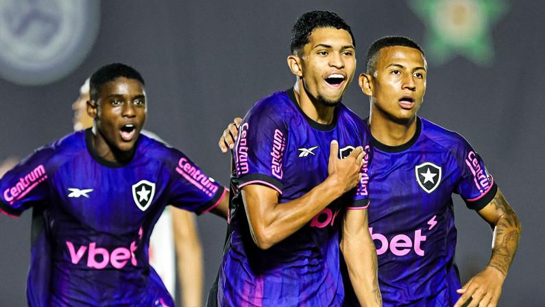 Garotada dá conta, e Botafogo vence na estreia no Carioca
