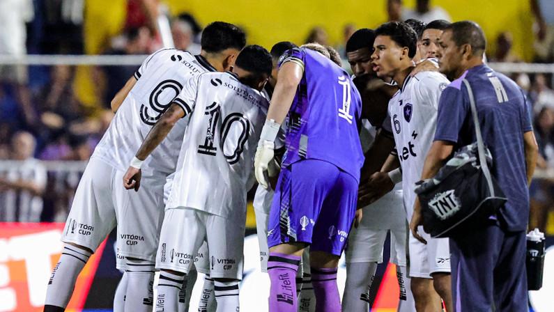 Botafogo pretende usar o máximo possível de jogadores do sub-20 contra o Vasco sem ferir regra da Ferj