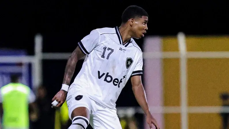 Matheus Fortunato é mais um do sub-20 a deixar o Botafogo