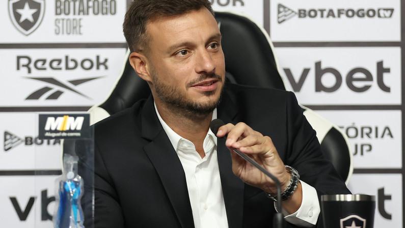 Anselmi estreia no Botafogo com desejo de competir