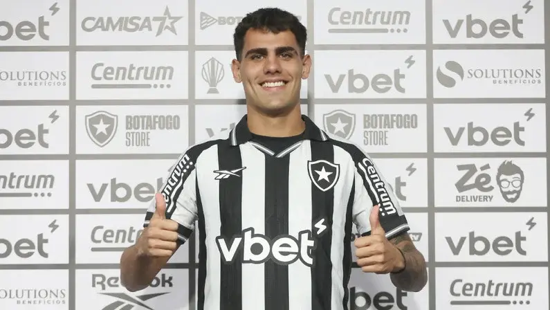 Lucas Villalba é apresentado como primeiro reforço do Botafogo: ‘Muito feliz de estar no Glorioso. Que seja um grande ano’