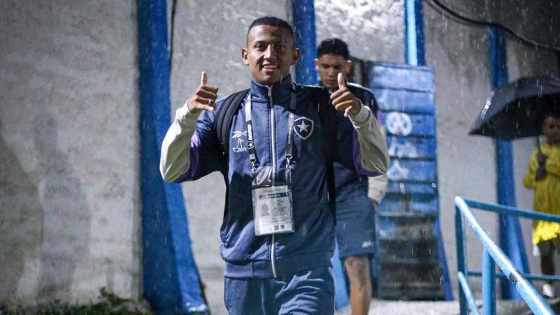 Botafogo escalado cheio de alterações para duelo com São José pela segunda fase da Copinha