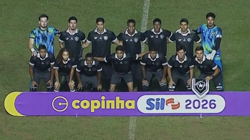 Botafogo enfrenta o Itaquaquecetuba pelas oitavas de final da Copa São Paulo; onde assistir e provável escalação