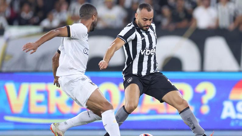 Anselmi tranquiliza Cabral após vitória do Botafogo: 'O gol vai chegar'