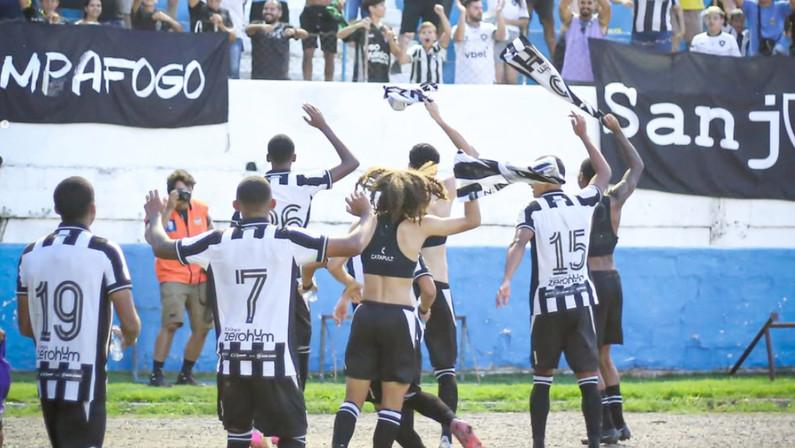 Botafogo elimina Itaquaquecetuba nos pênaltis e avança para as quartas da Copinha