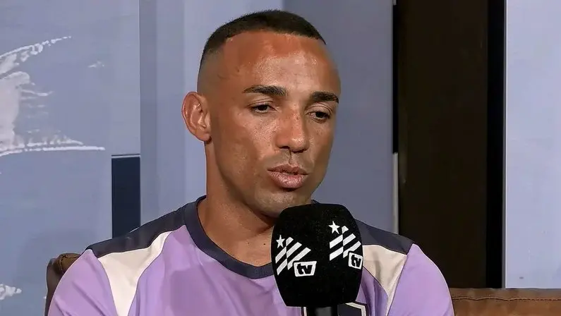 Marçal prefere atuar como zagueiro e elogia trabalho de Anselmi no Botafogo