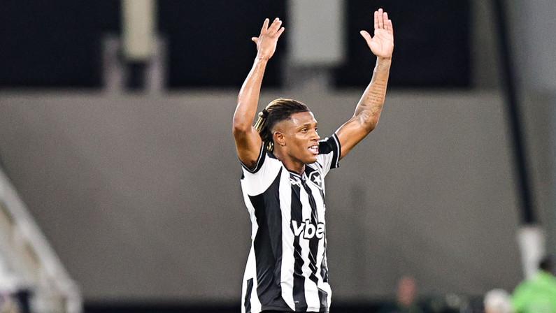 ‘Saída de Marlon Freitas vai fazer muito bem ao Danilo’, diz jornalista sobre camisa 8 do Botafogo