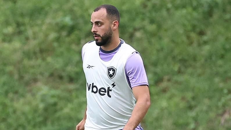 Torino faz proposta de até € 12 milhões ao Botafogo por Arthur Cabral