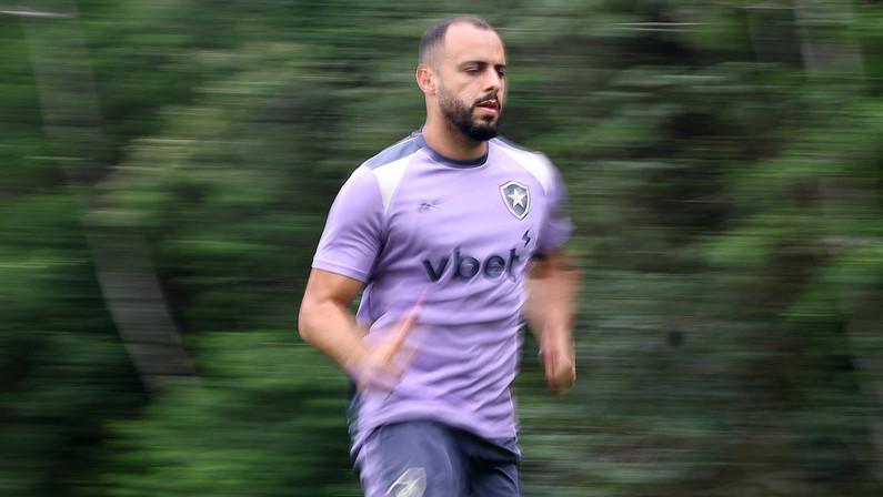 Torino aumenta proposta por Arthur Cabral, do Botafogo, e valores podem superar R$ 75 milhões