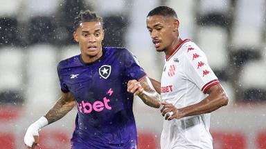 Newton ressalta evolução do Botafogo com Anselmi: ‘Estamos comprando a ideia do professor’ Newton ressalta evolução do Botafogo com Anselmi: ‘Estamos comprando a ideia do professor’