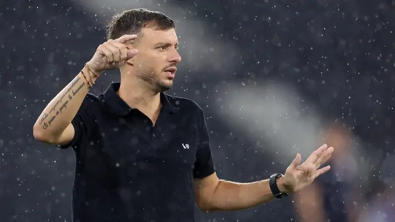 Botafogo x Fluminense: Anselmi busca primeira vitória sobre Zubeldía após duelos no Equador