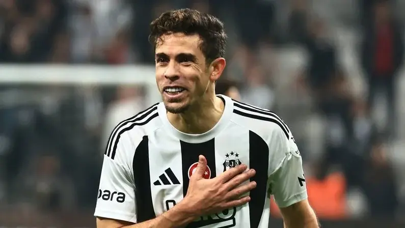Botafogo busca Gabriel Paulista, mas zagueiro prefere Corinthians