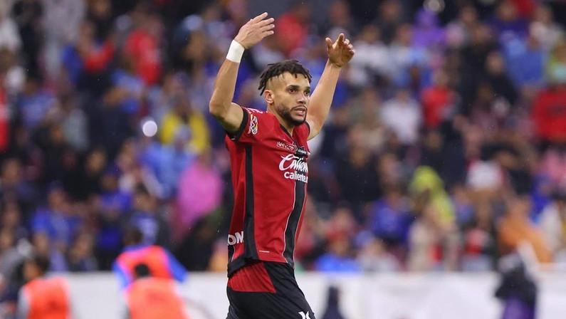 Dória confirma intenção de voltar ao Brasil, revela sondagens e desejo de completar 100 jogos pelo Botafogo: ‘Tenho história muito bonita lá’