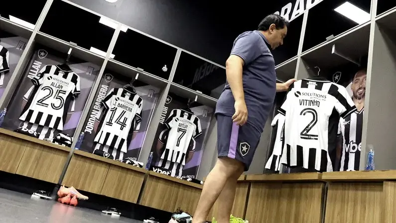 Botafogo vai com Bastos e time quase reserva para duelo com Fluminense