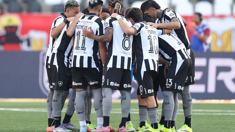 Botafogo parte para Bolívia com estratégia para altitude na Libertadores