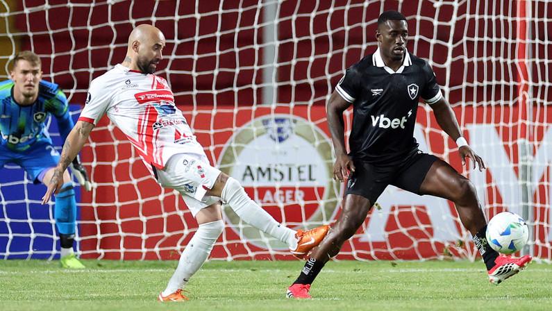 Rizek vê Botafogo com potencial após retorno de Bastos e acalmia nos bastidores