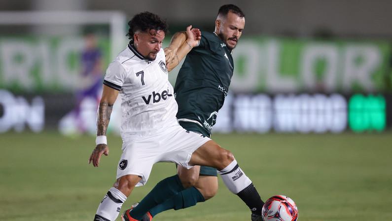 Anselmi aposta em Artur como '10' e celebra vitória do Botafogo