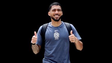 Allan e Artur retornam ao Botafogo para jogo contra o Barcelona-EQU pela Libertadores Allan e Artur retornam ao Botafogo para jogo contra o Barcelona-EQU pela Libertadores
