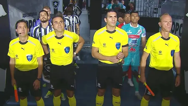 IFAB acelera o jogo com novas regras contra a cera e mais VAR