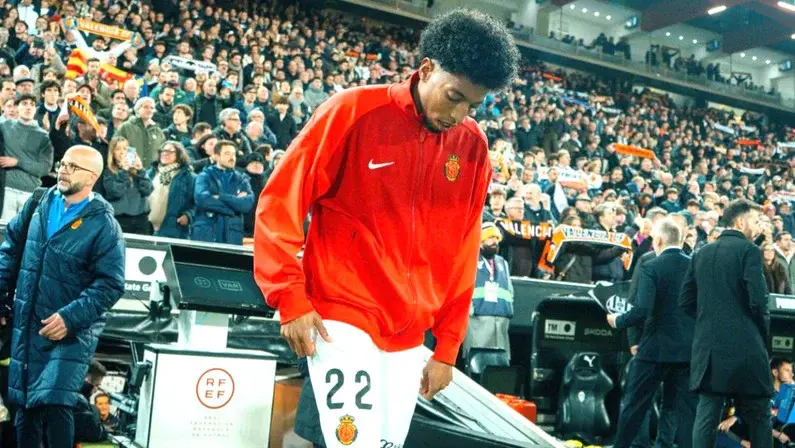 Mallorca rejeita oferta de € 1 milhão do Botafogo por Johan Mojica
