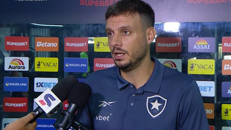 Anselmi fala sobre planejamento jogo a jogo e desafio do clássico
