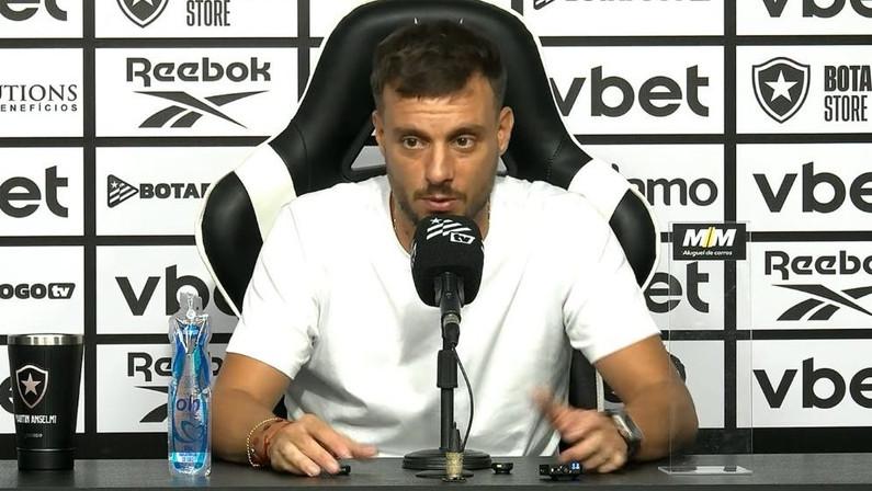 Anselmi reafirma projeto no Botafogo e mira título brasileiro