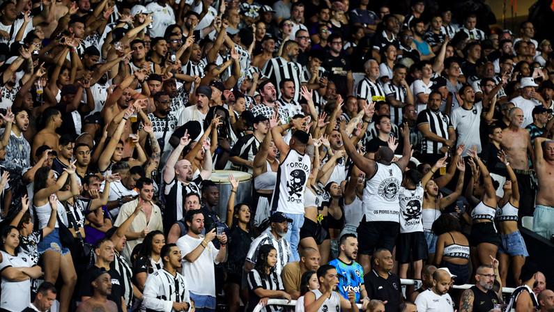 Botafogo x Flamengo: Venda de ingressos para as quartas do Carioca começa nesta terça