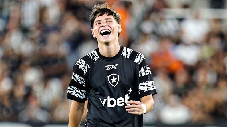 Palmeiras tenta contratação de Álvaro Montoro, mas Botafogo fecha as portas