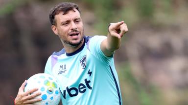Martín Anselmi x Luis Zubeldía: clássico entre Botafogo e Fluminense tem duelo de técnicos que cursaram jornalismo Martín Anselmi x Luis Zubeldía: clássico entre Botafogo e Fluminense tem duelo de técnicos que cursaram jornalismo