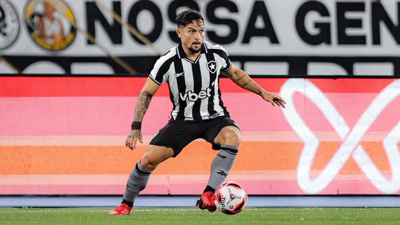 Artur sofre lesão e é desfalque certo para o Botafogo na Libertadores