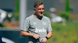 Botafogo sondou Carlos Carvalhal após saída de Franclim Carvalho