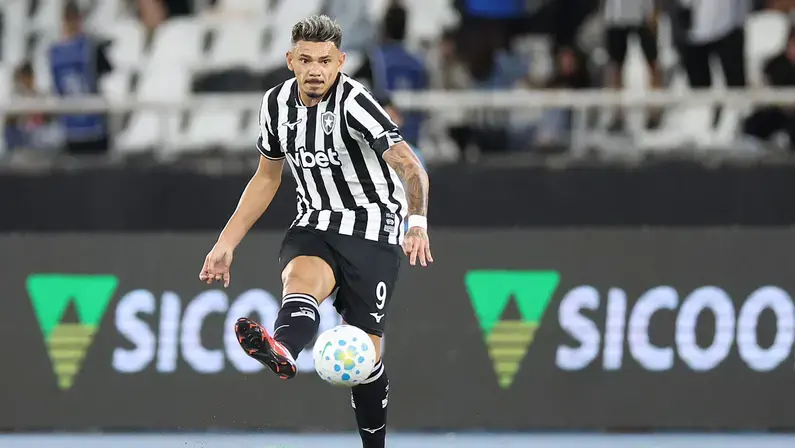 Bellão detalha retorno de Matheus Martins e evolução de Tiquinho Soares