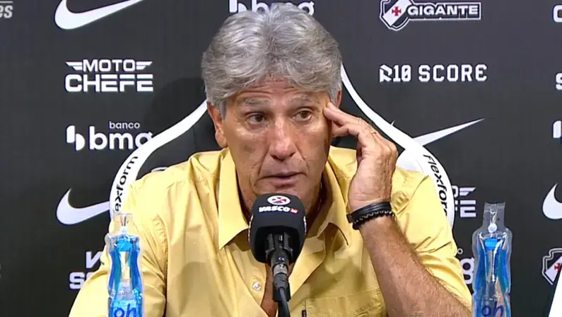 Beneficiado pela arbitragem, Renato Gaúcho, do Vasco, reclama da arbitragem: ‘Ele inverteu a falta e saiu o gol do Botafogo’