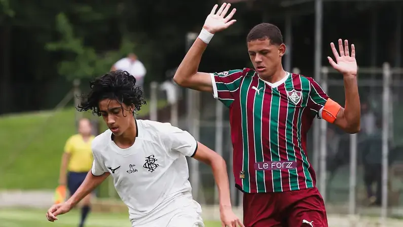 Botafogo Sub-16 empata com Fluminense e adia classificação no Torneio Guilherme Embry