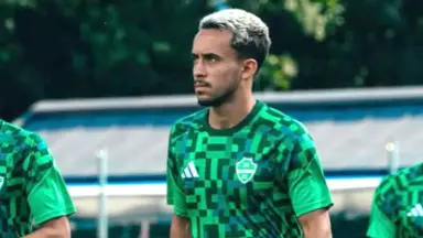 Empresários seguem tentando liberação de Matheus Gonçalves, alvo de Botafogo e Vasco; Al-Ahli faz jogo duro Empresários seguem tentando liberação de Matheus Gonçalves, alvo de Botafogo e Vasco; Al-Ahli faz jogo duro